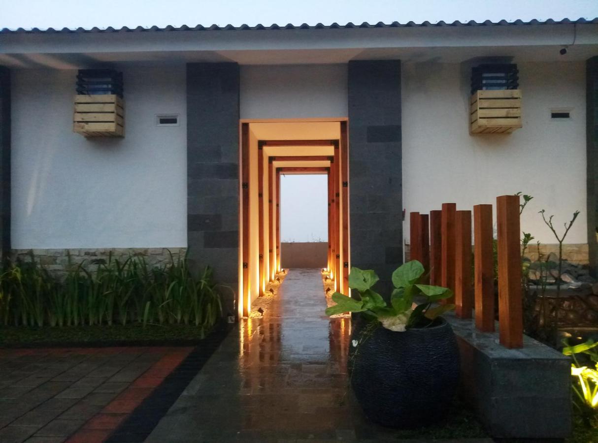Fredelia Homestay Bromo Exterior photo