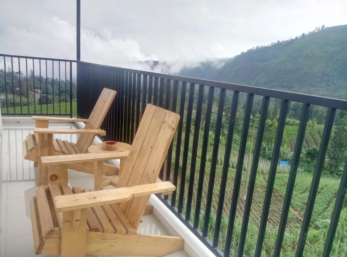 Fredelia Homestay Bromo Exterior photo