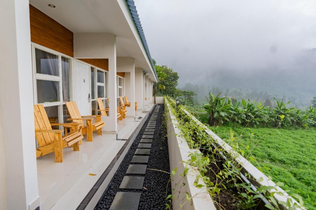 Fredelia Homestay Bromo Exterior photo