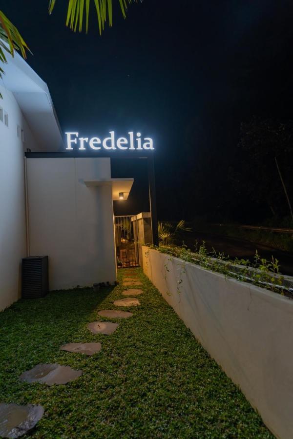 Fredelia Homestay Bromo Exterior photo