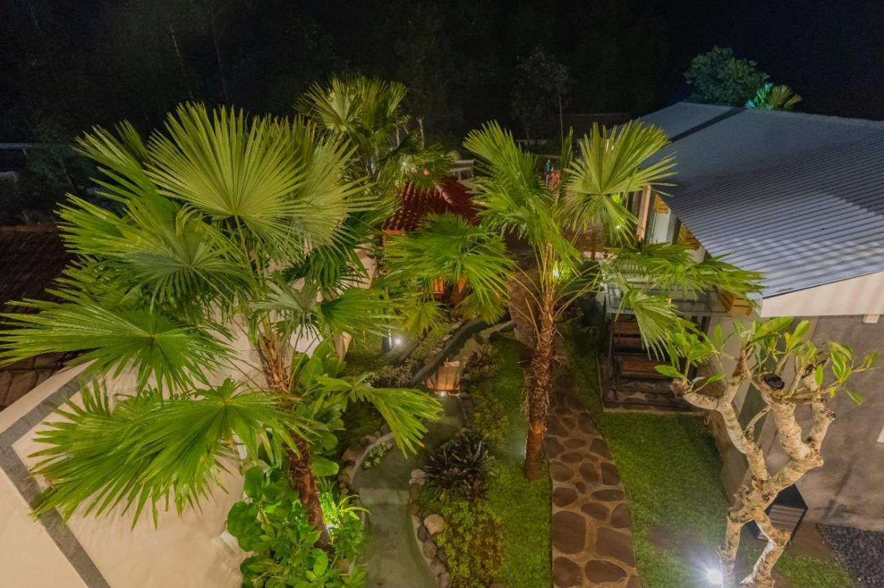 Fredelia Homestay Bromo Exterior photo